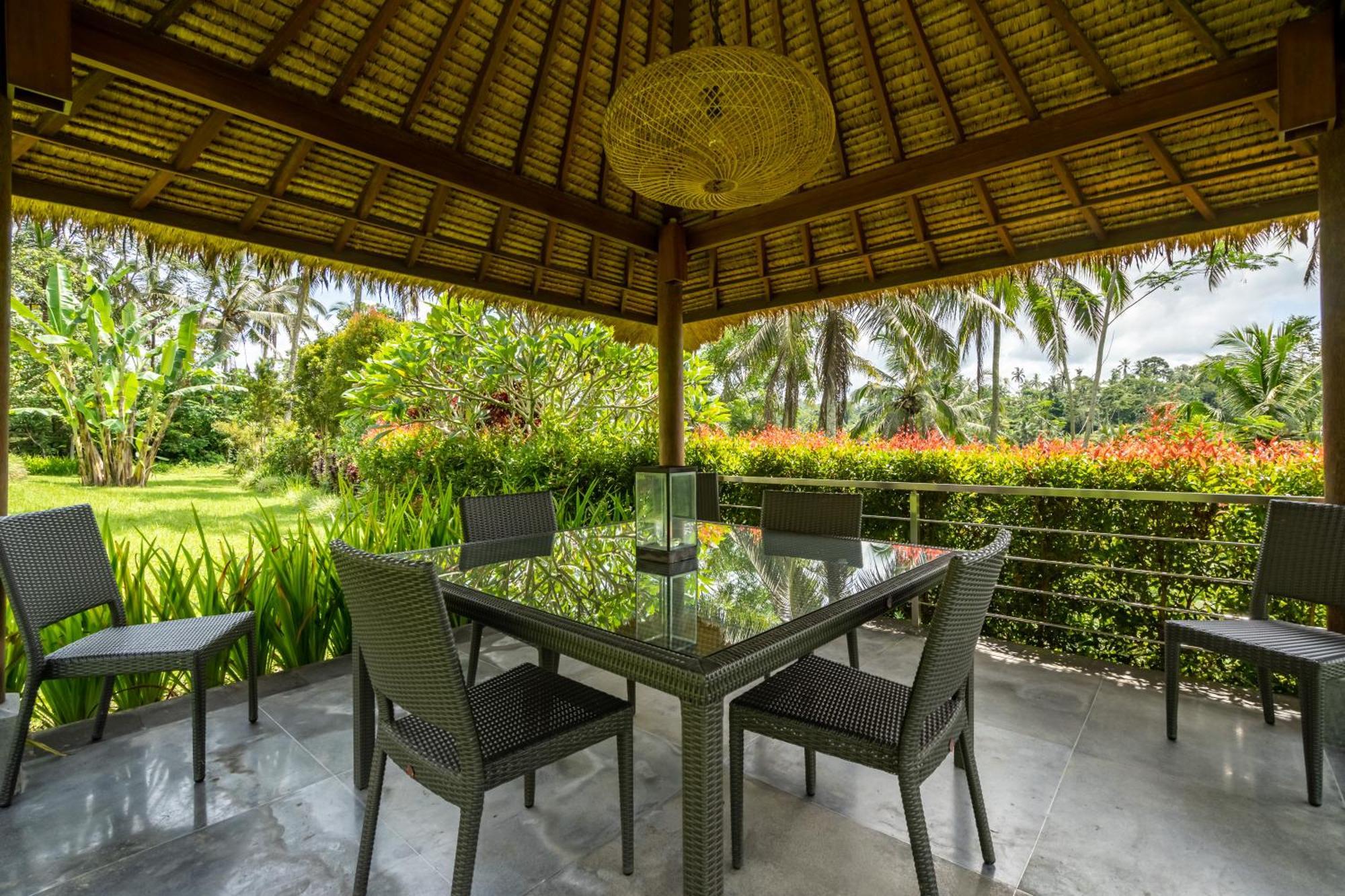 Themma Jungle - Sumptuous 3br Luxury With Majestic Jungle View North Of Ubud